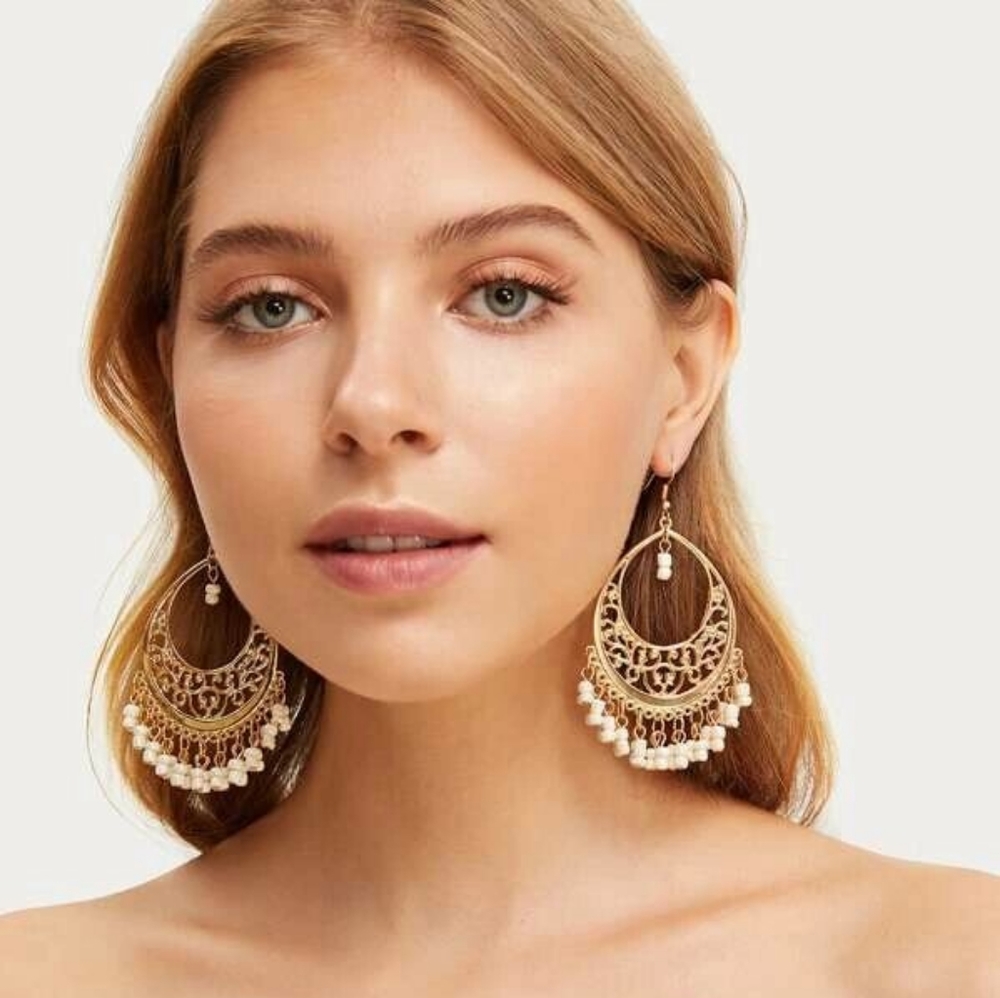 3/$30 NEW Gold tone Dangle Earrings Bead Fringe